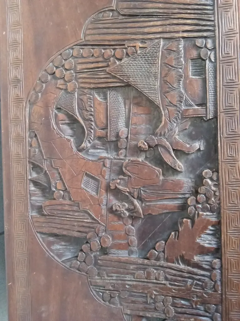 LARGE HANDCARVED WOODEN CHEST, H 60CM X L 101CM X D 50CM Image 1++
