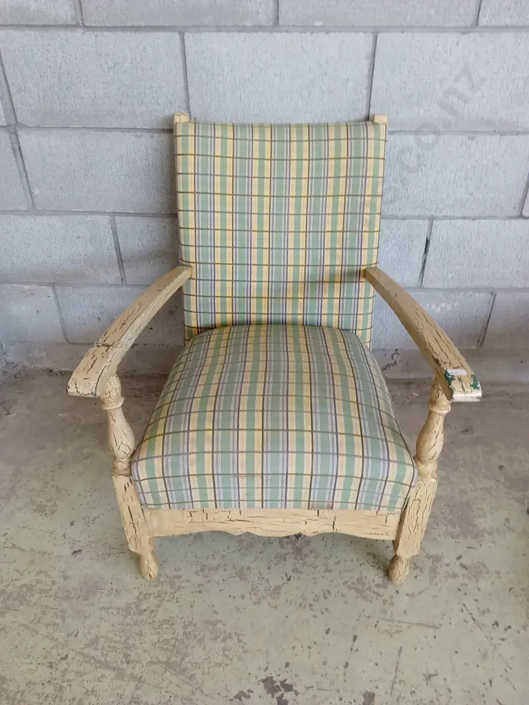 VINTAGE ARM CHAIR WITH PLAID CUSHIONS, H 76CM Image 1++