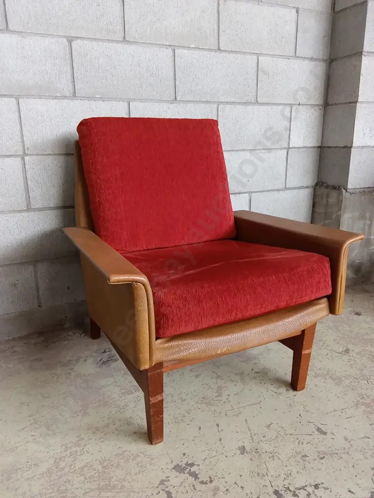 MID CENTURY MODERN ARMCHAIR WITH RED FABRIC CUSHIONS, HEIGHT IS 83CM Image 1++