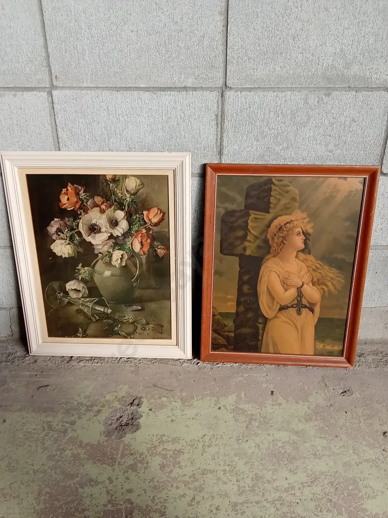 2 FRAMED PIECES OF ART LARGEST H58CM L46CM Image 1++