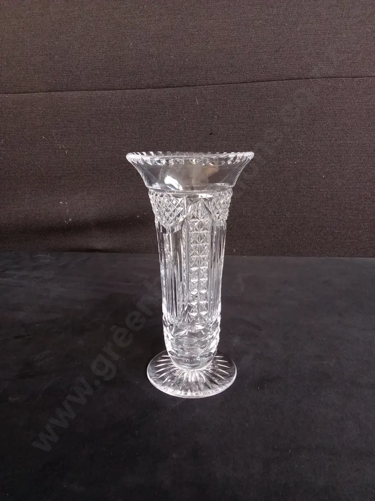 VINTAGE PRESSED GLASS VASE H19.5CM Image 1++