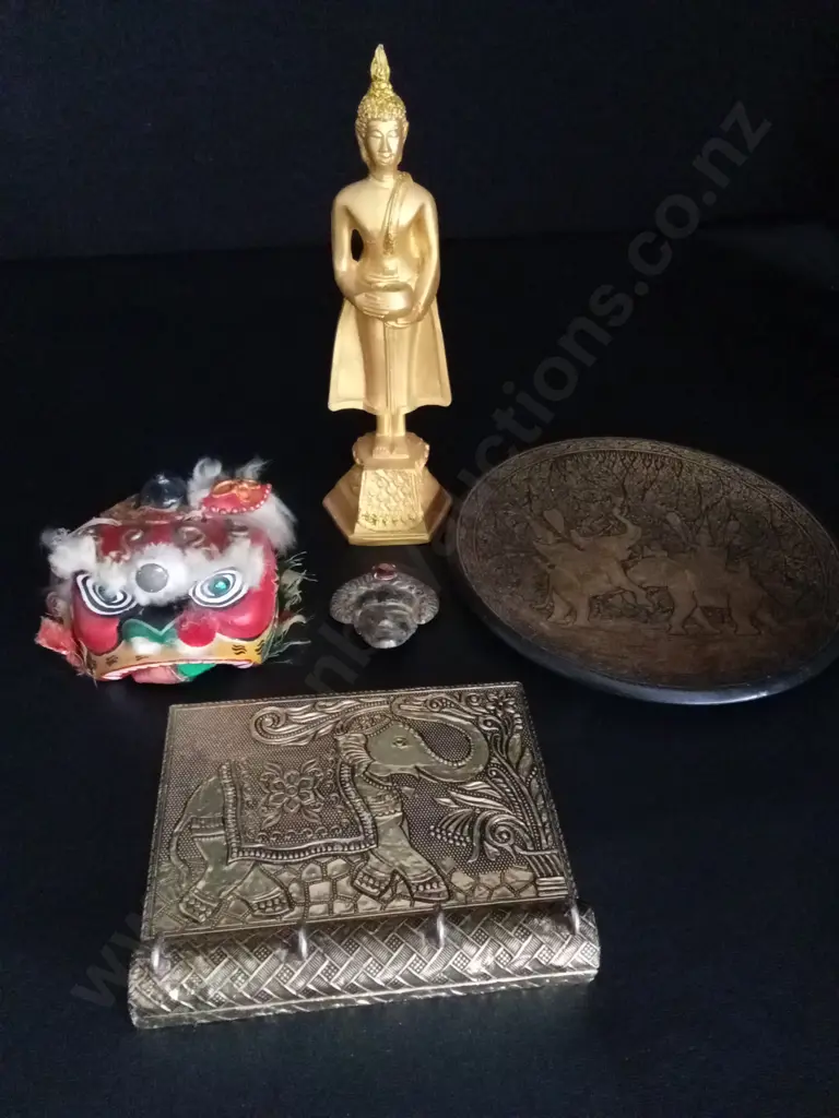 5 DECORATIVE ITEMS TALLEST H22CM Image 1++