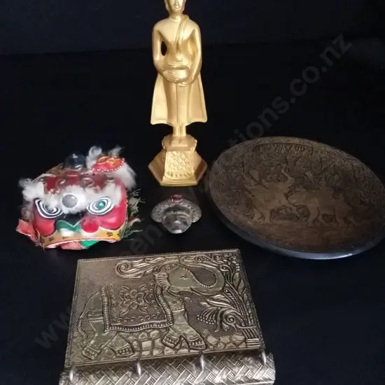 5 DECORATIVE ITEMS TALLEST H22CM