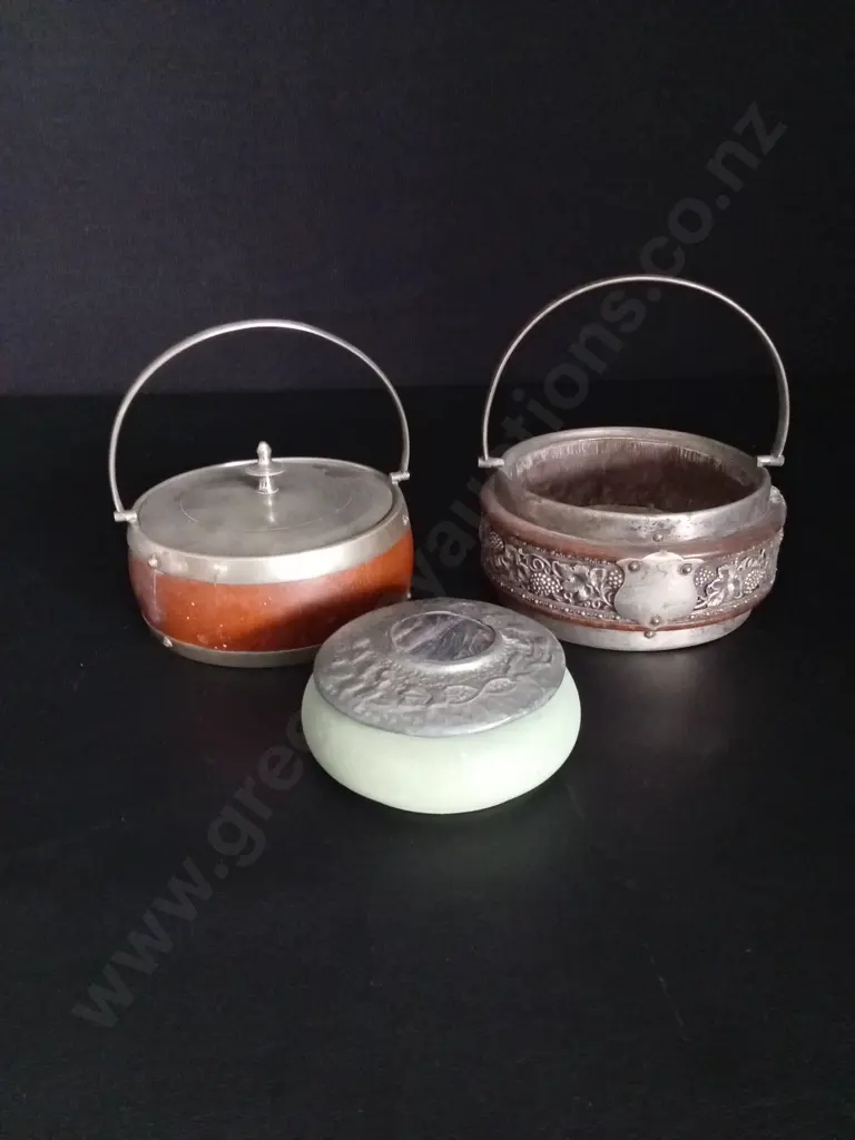 3 TRINKET DISHES LARGEST DIA 14CM Image 1++