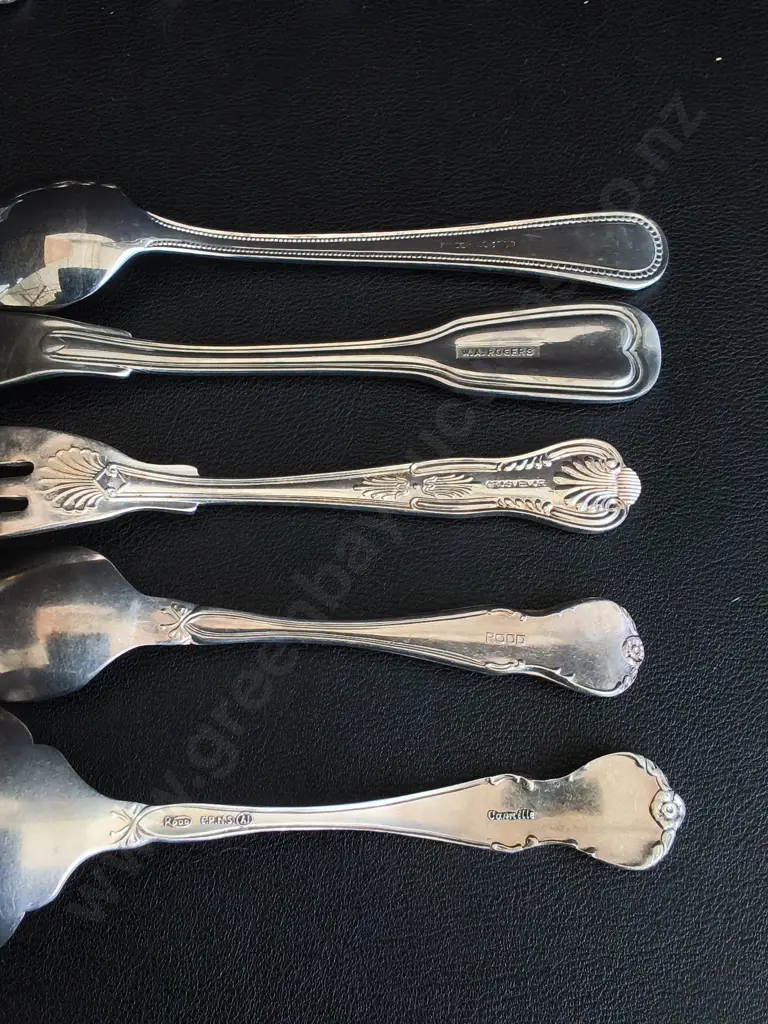 VINTAGE SILVER PLATED CUTLERY MIX, 27 PIECES, RODD, GROSVENOR, W.A. ROGERS Image 1++