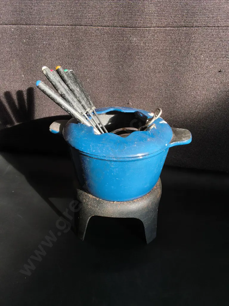 CAST IRON FONDUE SET Image 1++
