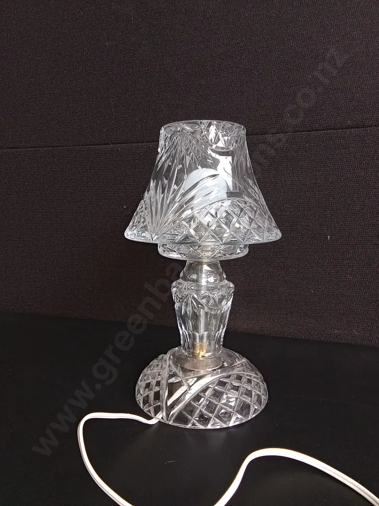 VINTAGE BOUDOIR CUT GLASS PARLOR LAMP, H 28.5 CM Image 1++