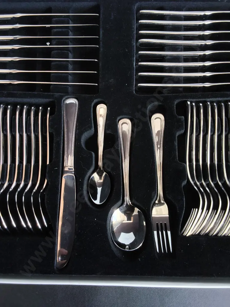 BACCARAT SIGNATURE COLLECTION CUTLERY SET, 56 PIECES, STAINLESS STEEL Image 1++
