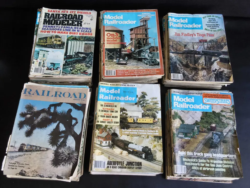 COLLECTION OF VINTAGE 1970'S-1980'S MODEL RAILROADER MAGAZINES Image 1++