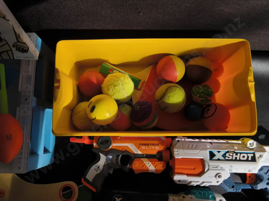 MIX OF TOYS Image 1++