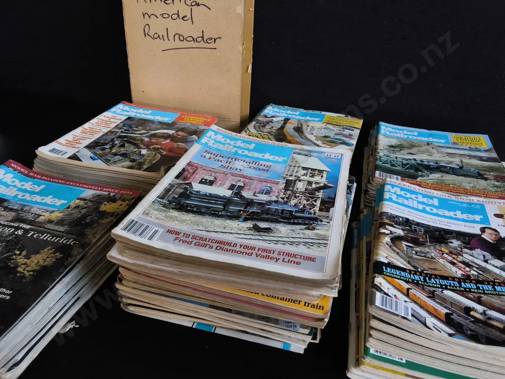 COLLECTION OF VINTAGE 1980'S MODEL RAILROADER MAGAZINES Image 1++