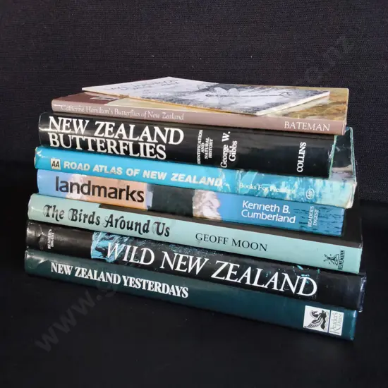 MIX OF BOOKS ON NZ AND NATURE