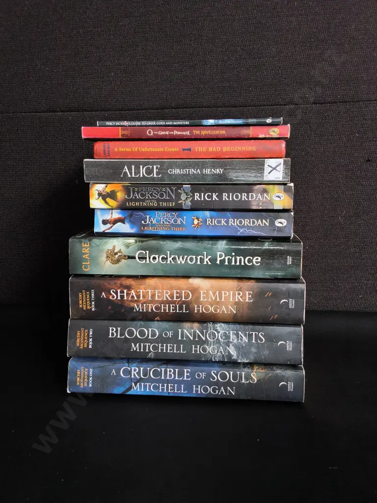 10 FANTASY BOOKS Image 1++