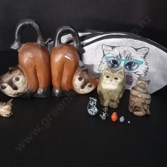 COLLECTION OF CAT ITEMS