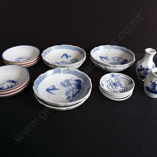 14 PIECES JAPANESE PORCELAIN ITEMS, WIDEST W 14.5 CM