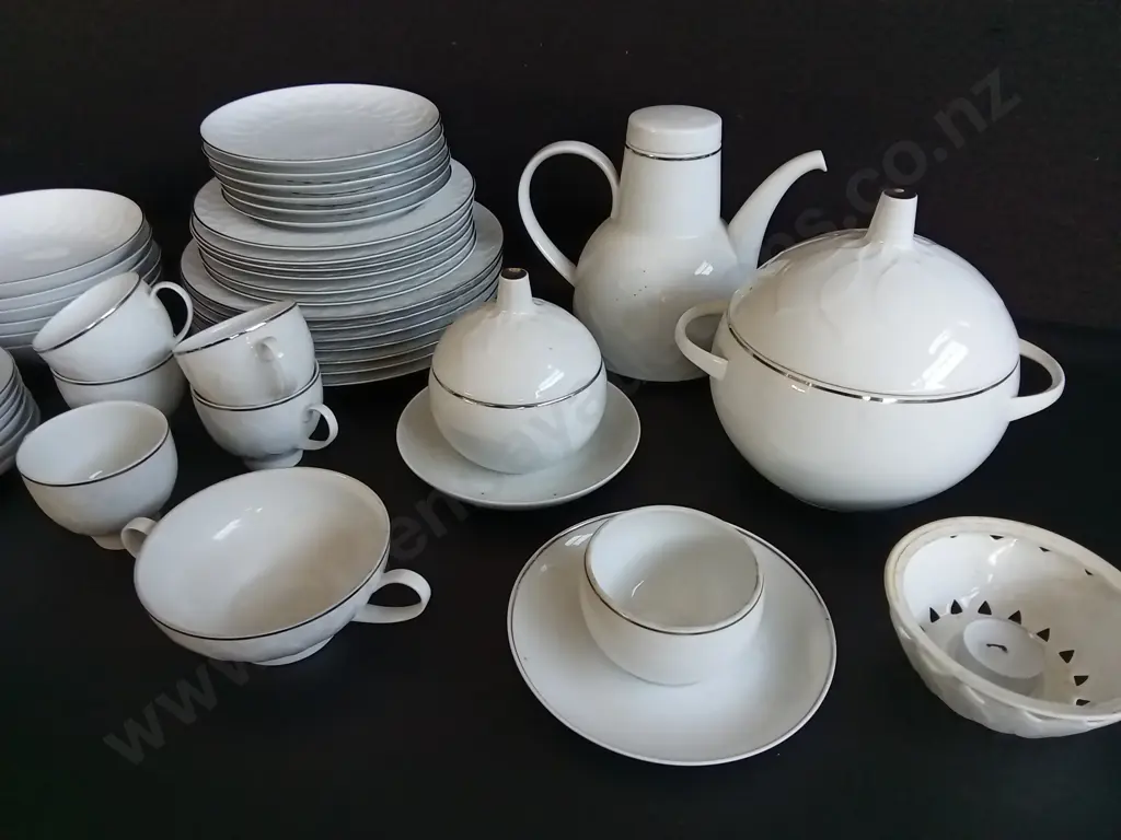 VINTAGE ROSENTHAL STUDIO LINE "LOTUS" PLATINUM TRIM DINNER & COFFEE SERVICE SET, MID CENTURY MODERN PORCELAIN, 44 PIECES Image 1++