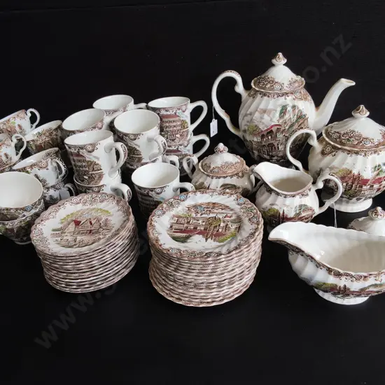 VINTAGE JOHNSON BROTHERS HERITAGE HALL IRONSTONE TEA AND DESSERT COFFEE SERVICE SET, 59 PIECES, TALLEST H 25 CM, DAMAGE