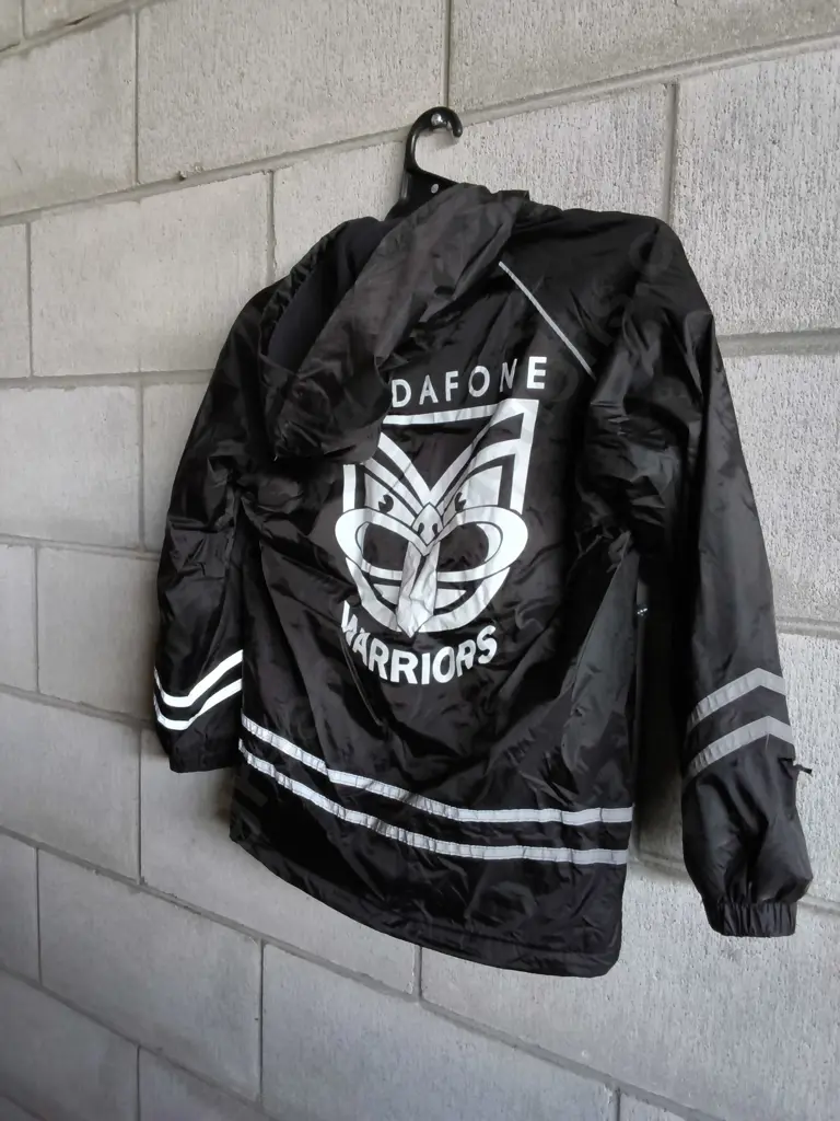 CHILDRENS WARRIORS JACKET SIZE 6 Image 1++