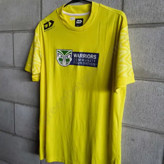 WARRIORS COMMUNITY FOUNDATION TSHIRT SIZE M