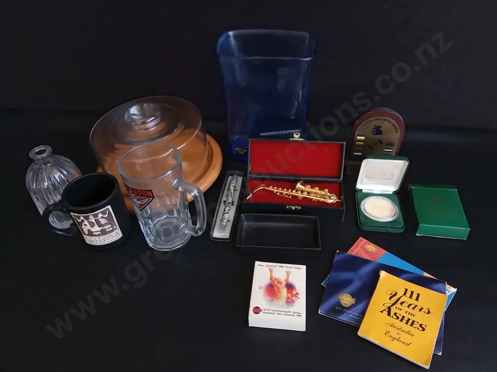 MISCELLANEOUS MIX OF ITEMS Image 1++