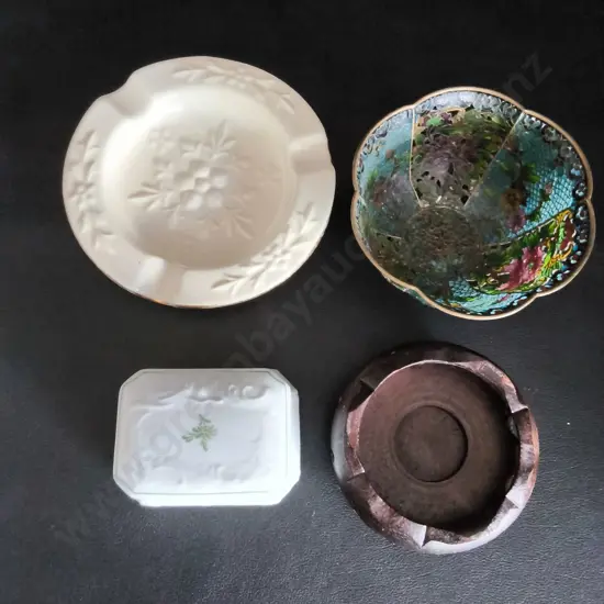 4 DISHES TALLEST H5.5CM INCLUDING AYNSLEY ASH TRAY
