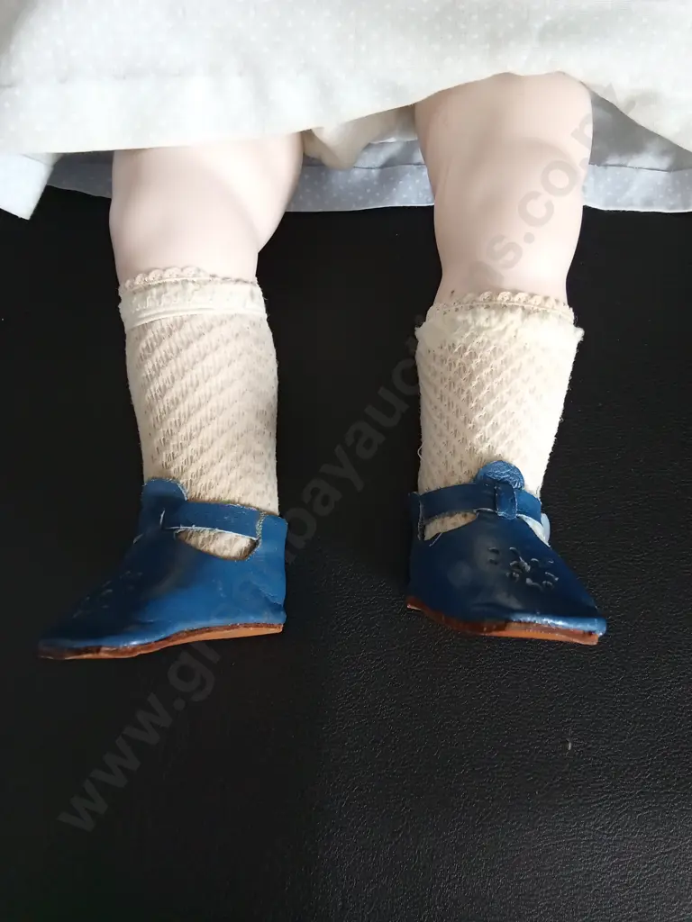 PRE 1971 VINTAGE PORCELAIN DOLL H45CM Image 1++