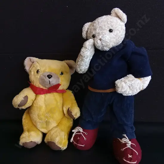 PAIR OF VINTAGE TEDDY BEARS, INCLUDING FREE STANDING BEAR, TALLEST H 44 CM