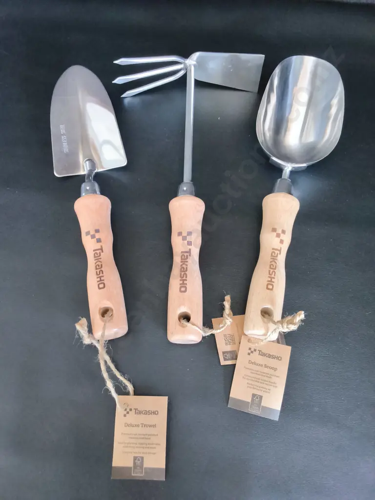 3 BRAND NEW TAKASHO GARDEN TOOLS Image 1++