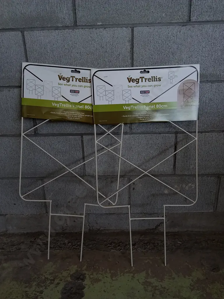 PAIR OF BRAND NEW VEGTRELLIS PANELS 80CM Image 1++