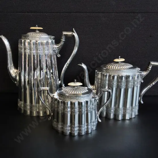 ANTIQUE SILVER PLATE TEA SERVICE SET BY PHILIP ASHBERRY & SONS, PATTERN 2674, 3 PIECES, TALLEST H 26 CM