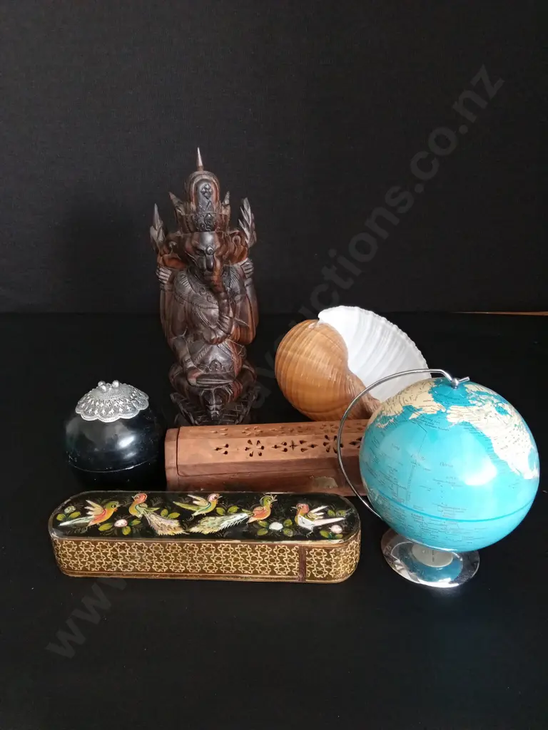 MIX OF ITEMS TALLEST H30CM Image 1++