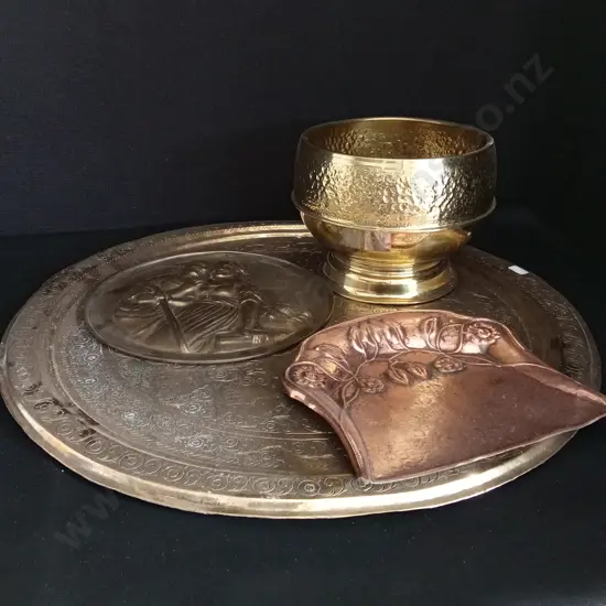 4 DECORATIVE ITEMS SOME BRASS, LARGEST DIA 60CM