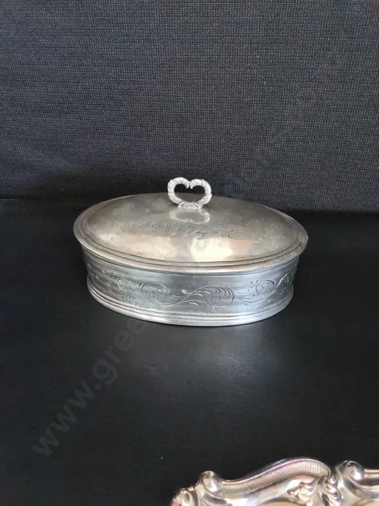 VINTAGE SILVER PLATED SERVING TRAY L50CM AND A VINTAGE PEWTER BOX H8CM Image 1++