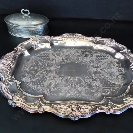 VINTAGE SILVER PLATED SERVING TRAY L50CM AND A VINTAGE PEWTER BOX H8CM
