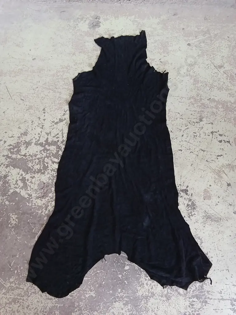 SUEDE SKIN MATERIAL APPROX LENGTH 150CM Image 1++