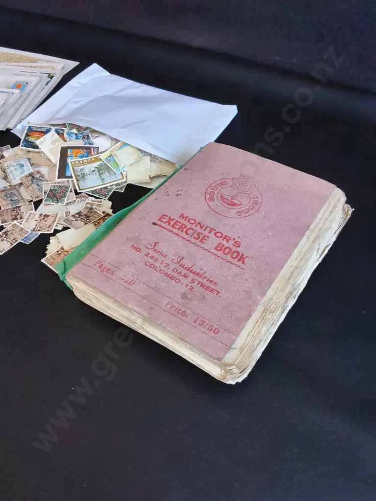 VINTAGE STAMP COLLECTION Image 1++