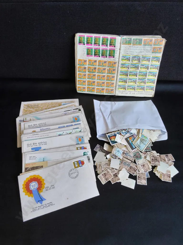 VINTAGE STAMP COLLECTION Image 1++