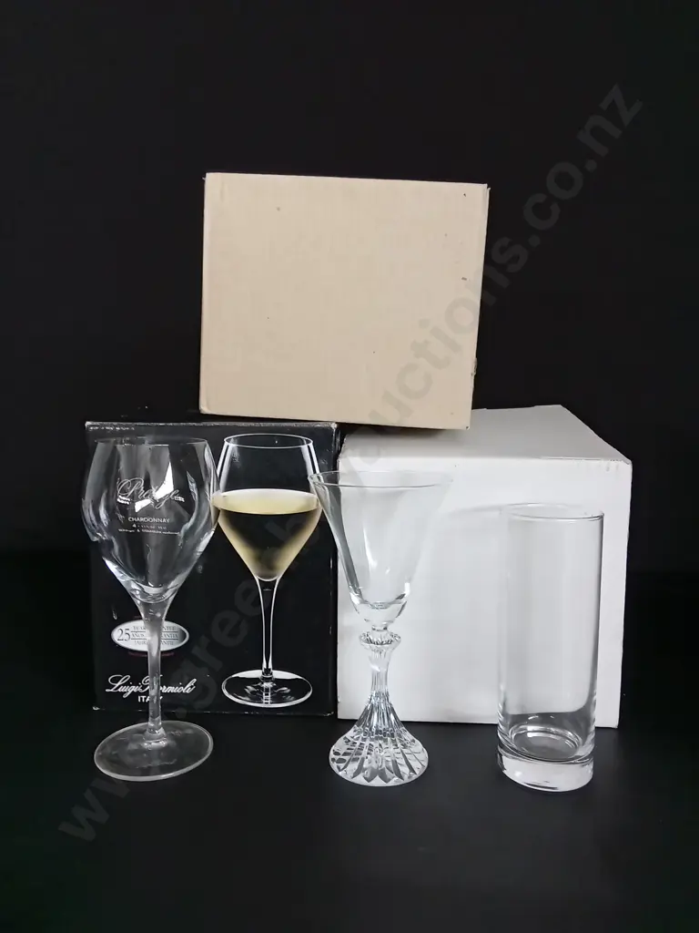 3 SETS OF GLASSES TALLEST H20CM Image 1++