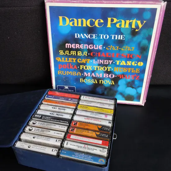 MIX OF CASSETTES AND VINTAGE RECORDS