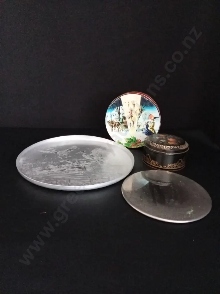 4 DECORATIVE ITEMS LARGEST DIA 32CM Image 1++