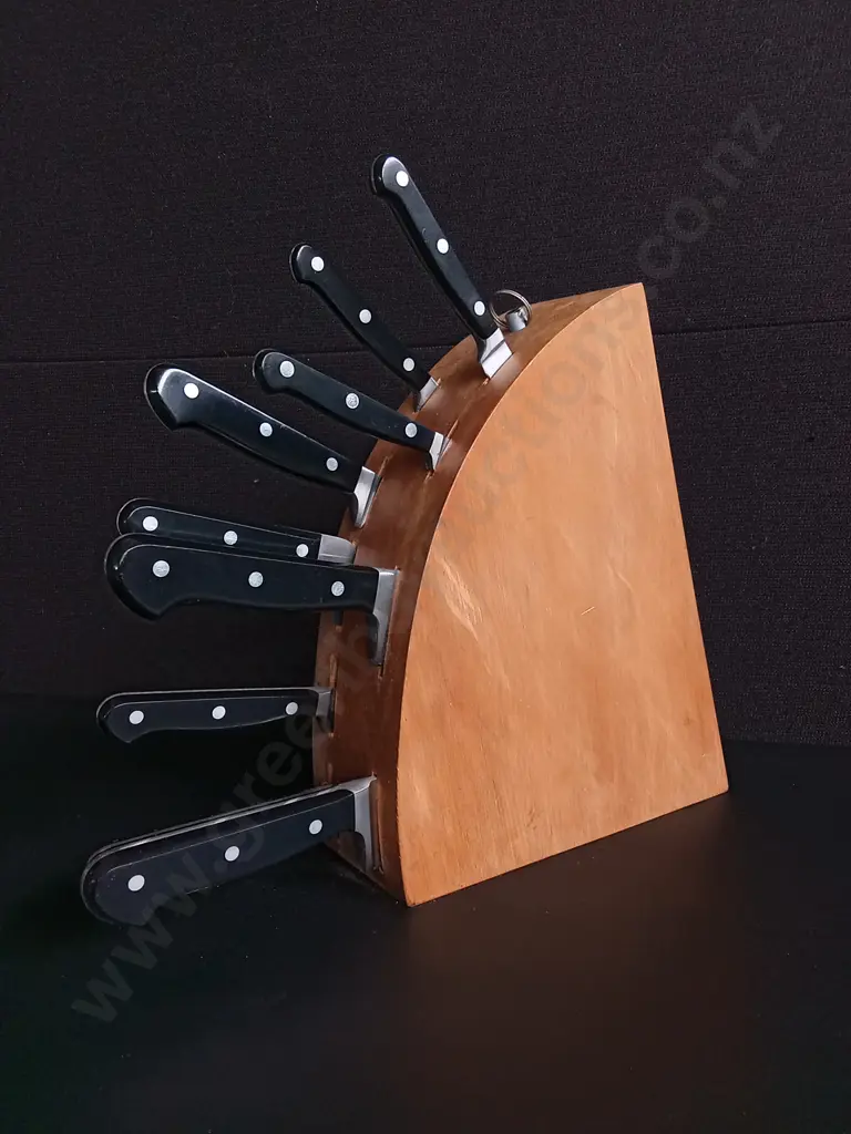 WOODEN FAN SHAPED KNIFE BLOCK AND WÜSTHOF KITCHEN KNIVES, BLOCK H 30 CM Image 1++