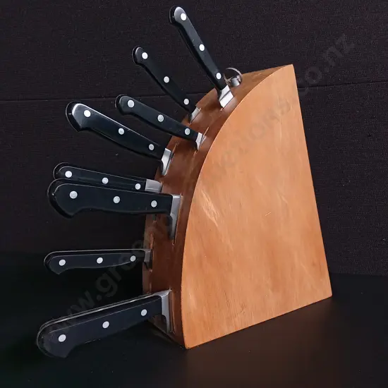 WOODEN FAN SHAPED KNIFE BLOCK AND WÜSTHOF KITCHEN KNIVES, BLOCK H 30 CM