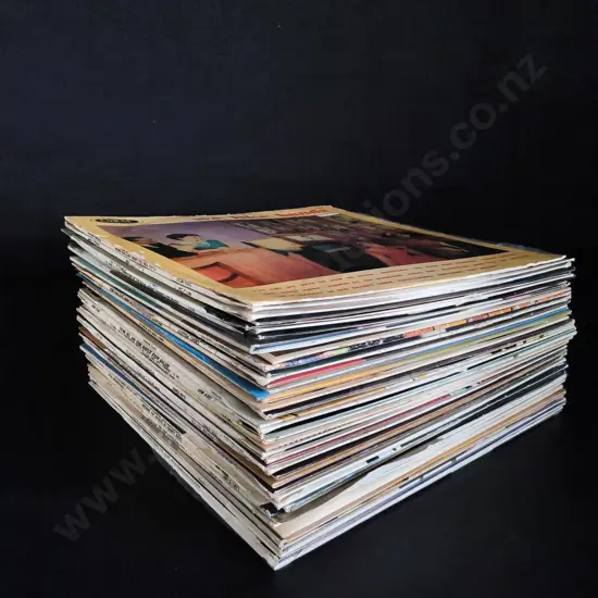 COLLECTION OF VINYL RECORDS