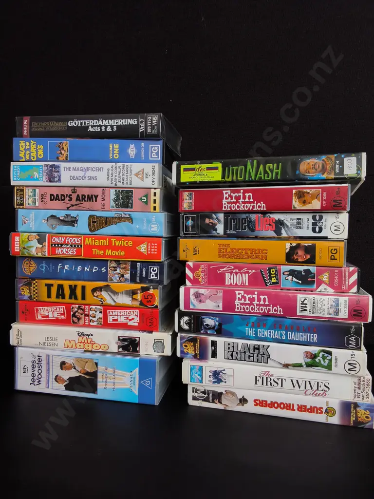 COLLECTION OF VHS TAPES Image 1++
