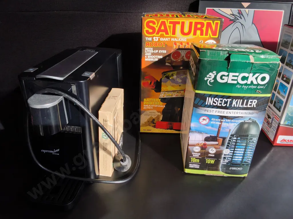 MISCELLANEOUS MIX OF ITEMS, CAPINO ESPRESSO MACHINE, INSECT KILLER, SATURN ROBOT, FLIGHT SIMLATOR, AND WALL DECOR Image 1++
