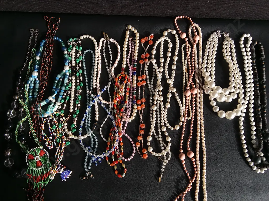 MIX OF BEADED NECKLACES Image 1++