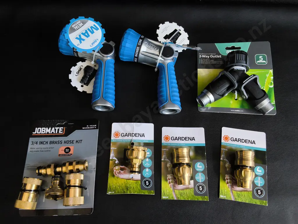 7 BRAND NEW GARDEN PRODUCTS Image 1++