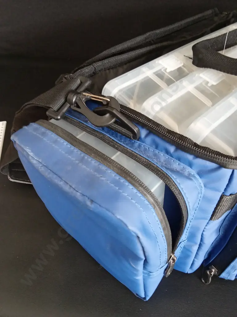 ROGUE FISHING GEAR BAG AND CONTAINERS Image 1++