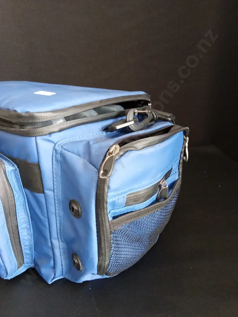 ROGUE FISHING GEAR BAG AND CONTAINERS Image 1++