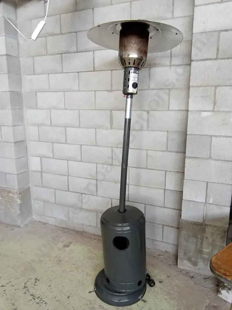 OUTDOOR GAS HEATER Image 1++